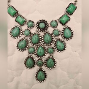 Bold Silver & Green Statement Necklace – Boho & Vintage Style